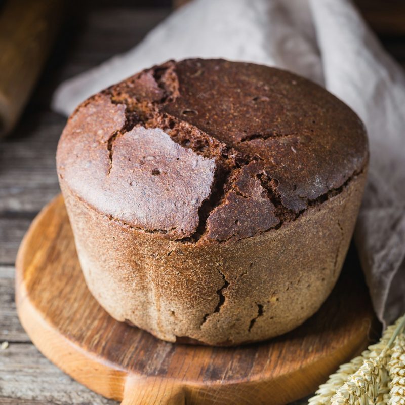 Round rye bread